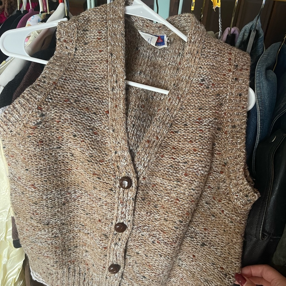 Vintage Trousers sweater vest with chunky buttons size L